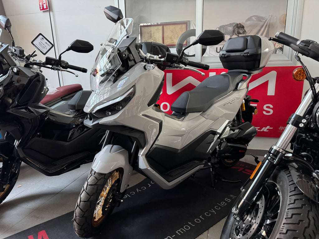 SWM VENTURO 125 ADV 2027 - GRIGIO