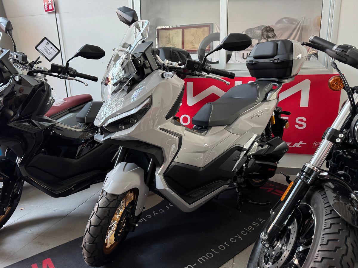 SWM VENTURO 125 ADV 2027 - GRIGIO
