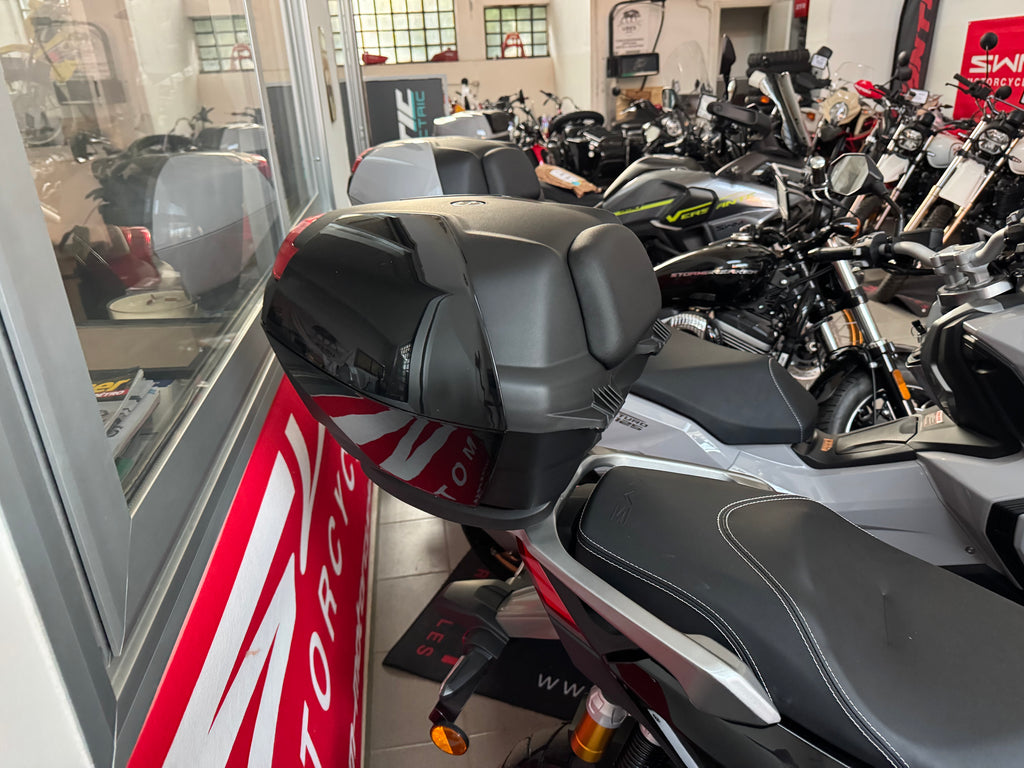 SWM VENTURO 125 ADV 2027 - NERO