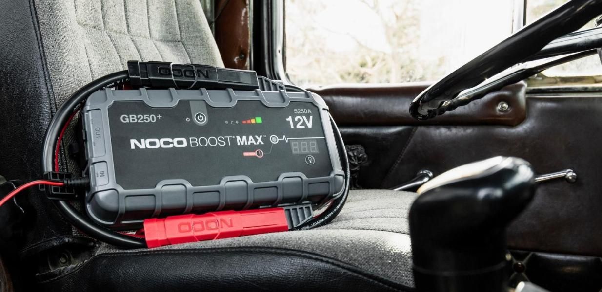 Avviatore al litio NOCO GB250 Boost Max 12V 5250A